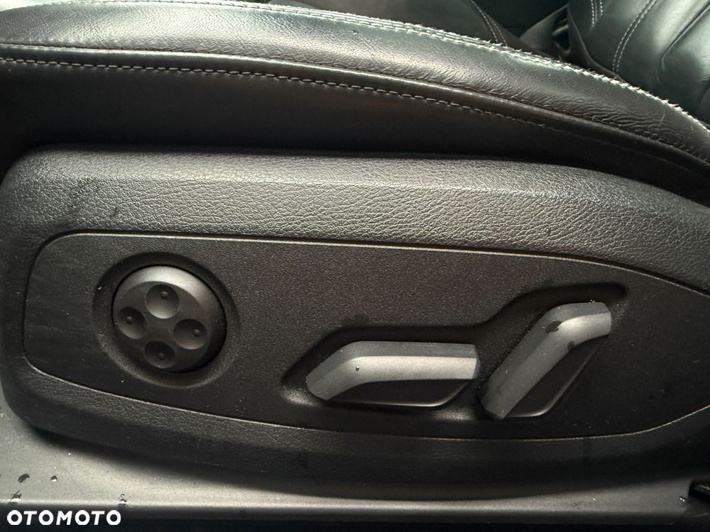 Audi A4 Avant 3.0 TDI quattro tiptronic - 31