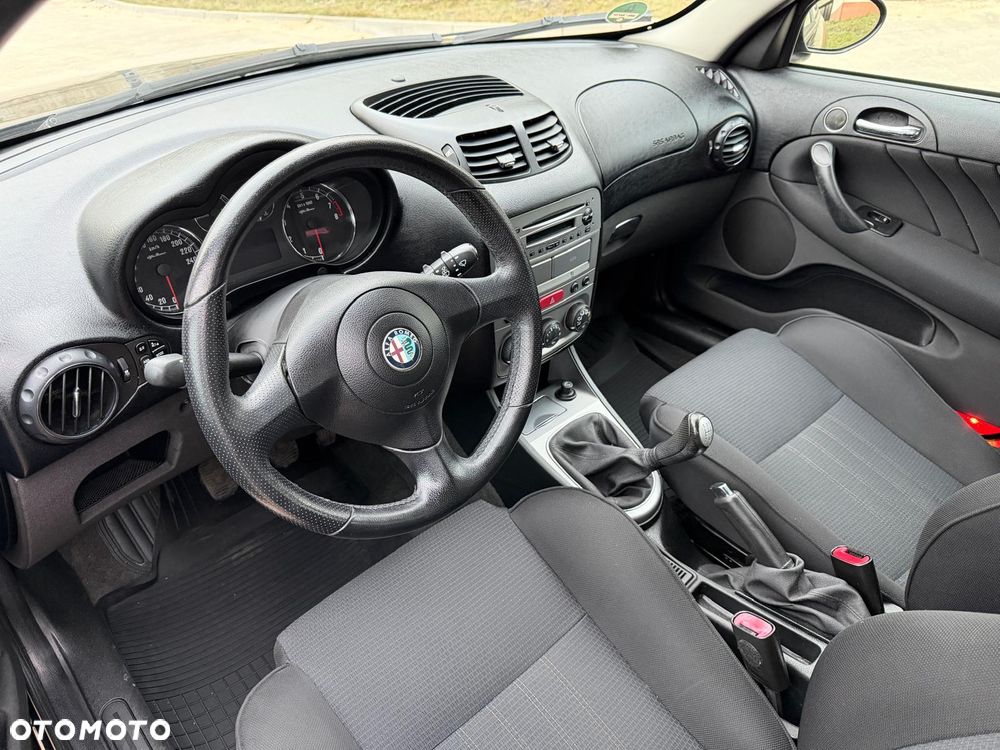 Alfa Romeo 147 1.6 Twin Spark 16V - 9