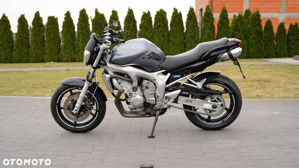 Yamaha FZ6 - 7