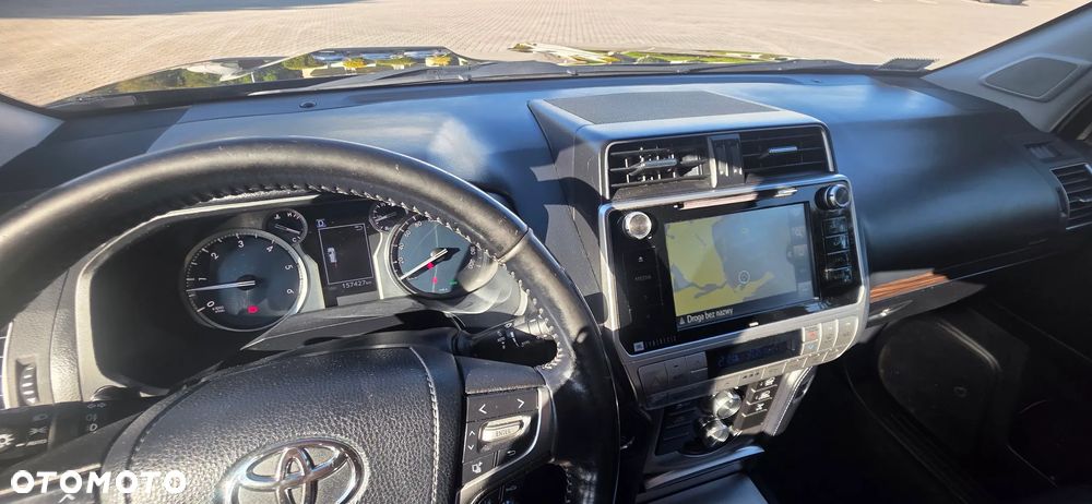 Toyota Land Cruiser - 8