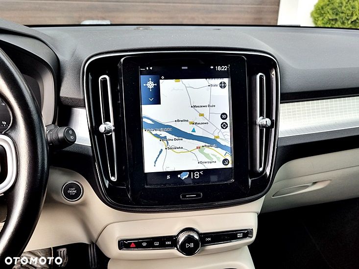 Volvo XC 40 D3 SCR Momentum Core - 31
