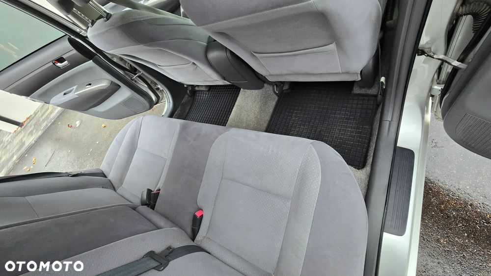 Toyota Prius 1.5 VVT-i Sol - 9