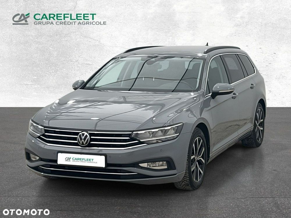 Volkswagen Passat - 1