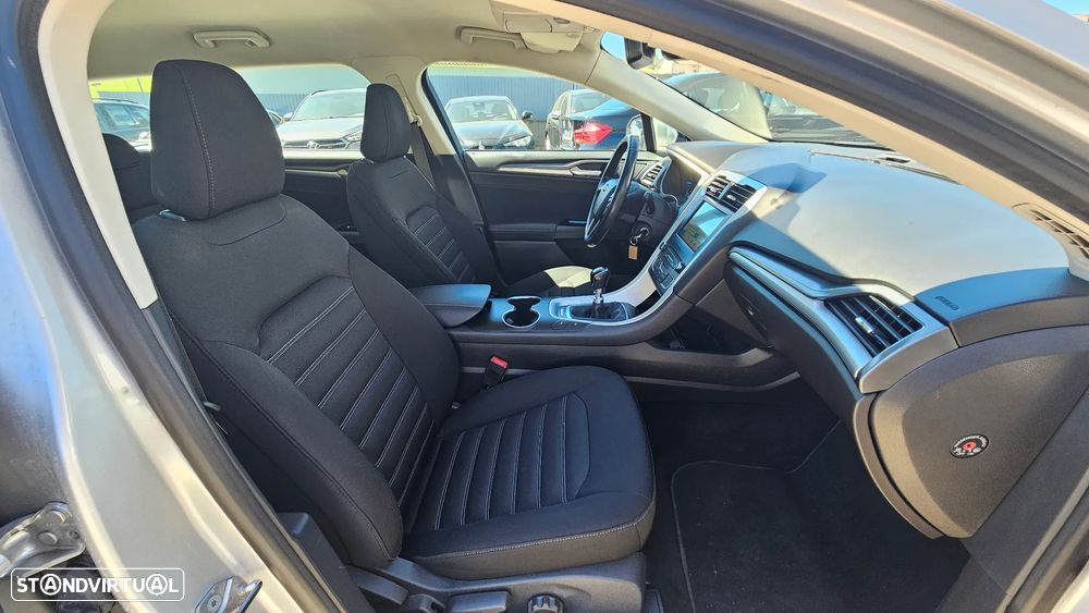 Ford Mondeo SW 1.5 TDCi Titanium - 33