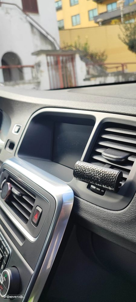 Volvo V60 D2 Kinetic - 6