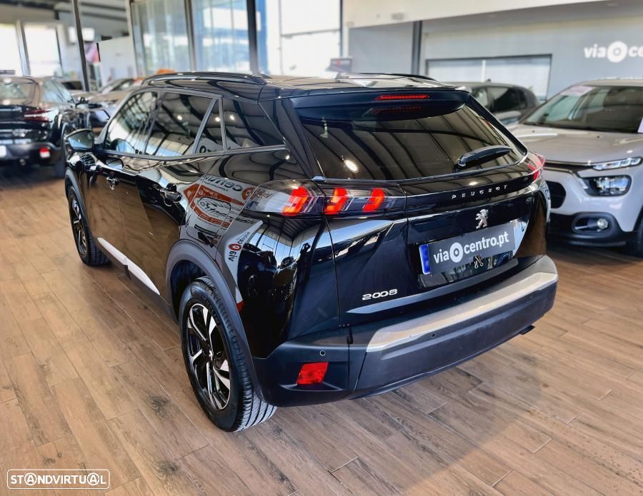 Peugeot 2008 1.2 PureTech Allure Pack - 5