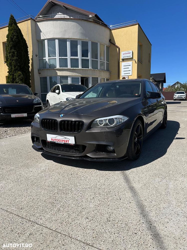 BMW Seria 5 520d Sport-Aut. - 2