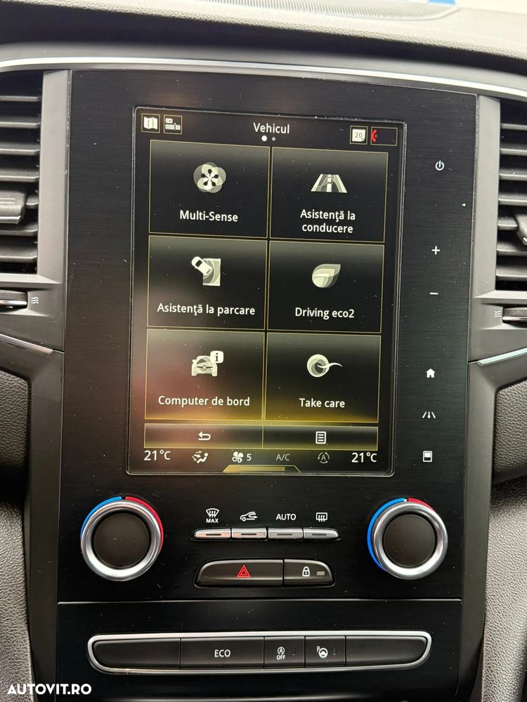 Renault Megane BLUE dCi Zen - 10