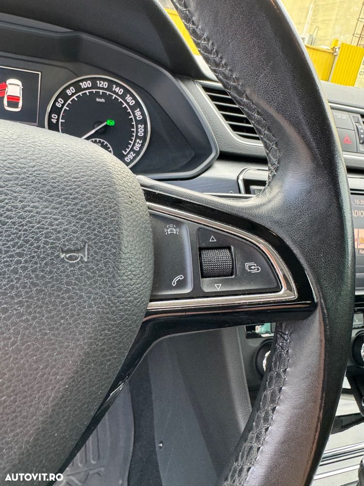 Skoda Superb 1.6 TDI DSG Ambition - 27