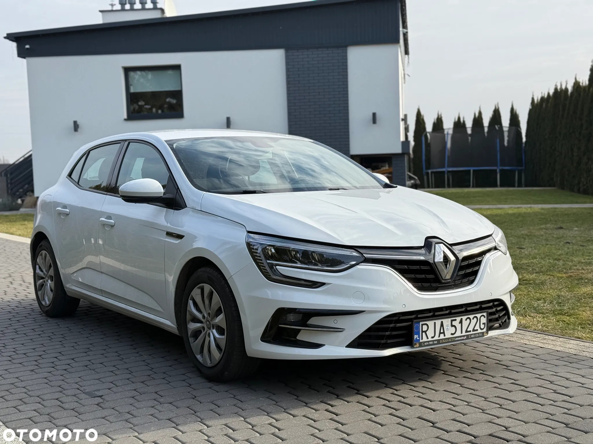 Renault Megane 1.5 Blue dCi Business - 4