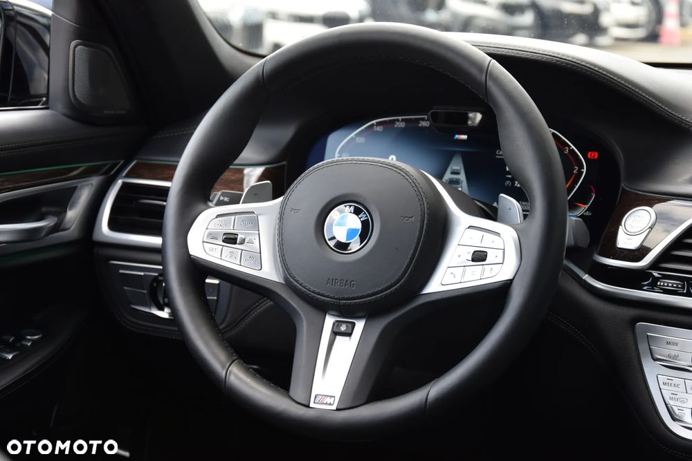 BMW Seria 7 750d xDrive - 11
