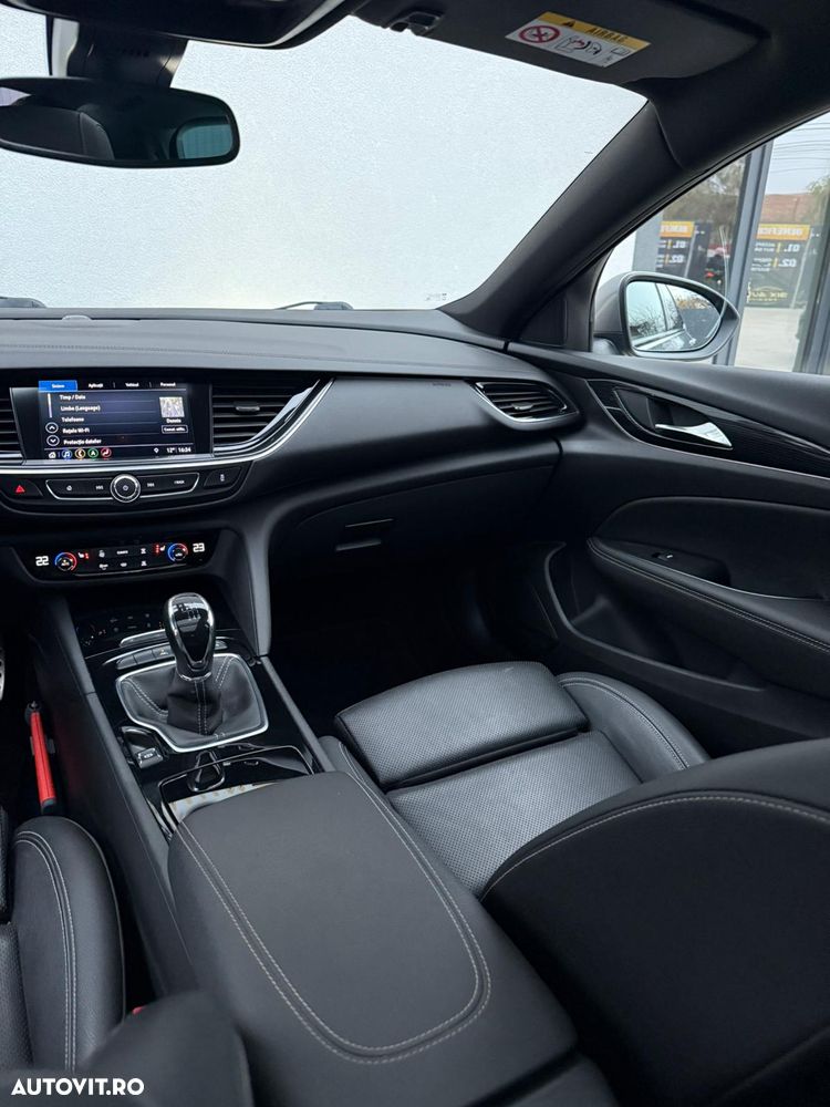 Opel Insignia Sports Tourer 1.6 Diesel Business Innovation - 10