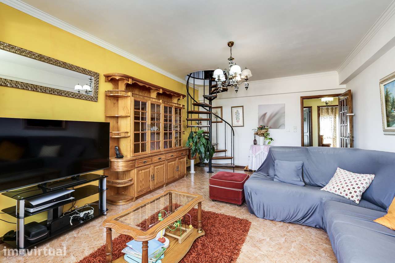 Apartamento T2+1 em Barcarena - Grande imagem: 4/24