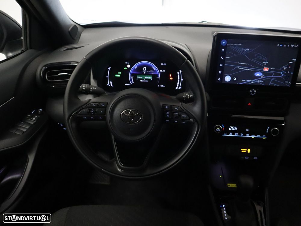 Toyota Yaris Cross - 16