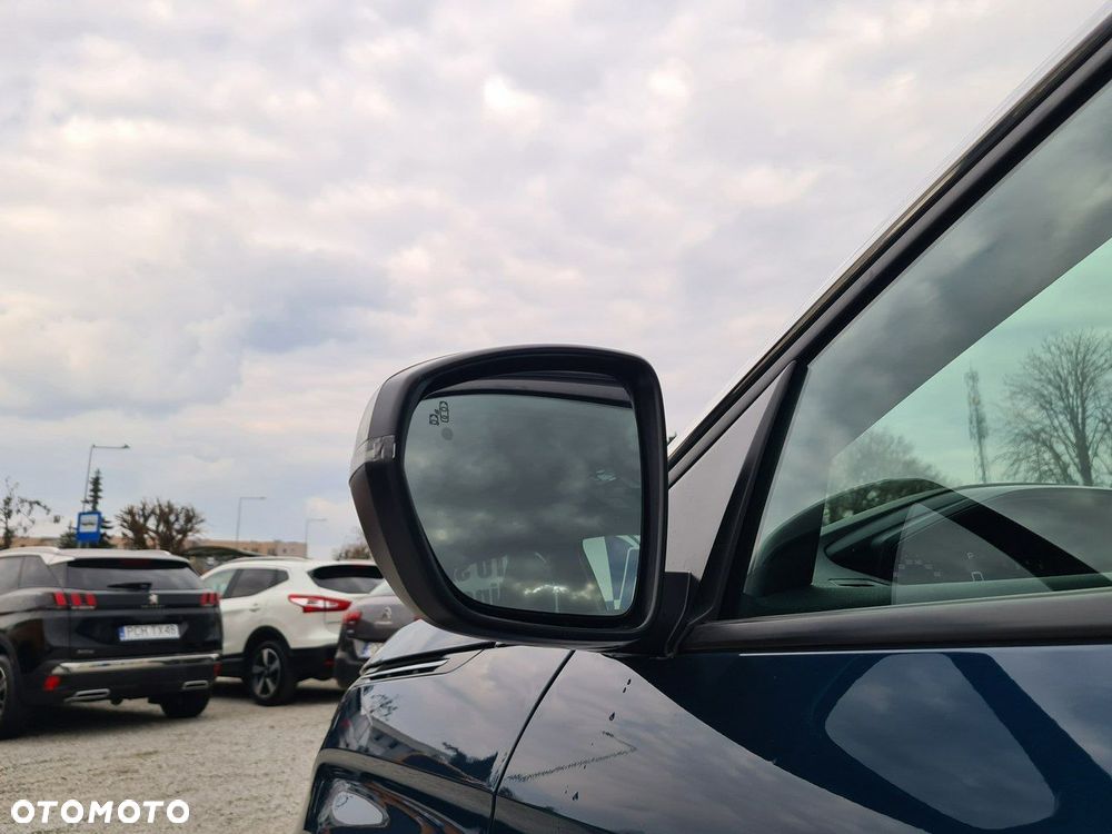 Peugeot 3008 1.2 PureTech Allure Pack S&S EAT8 - 39