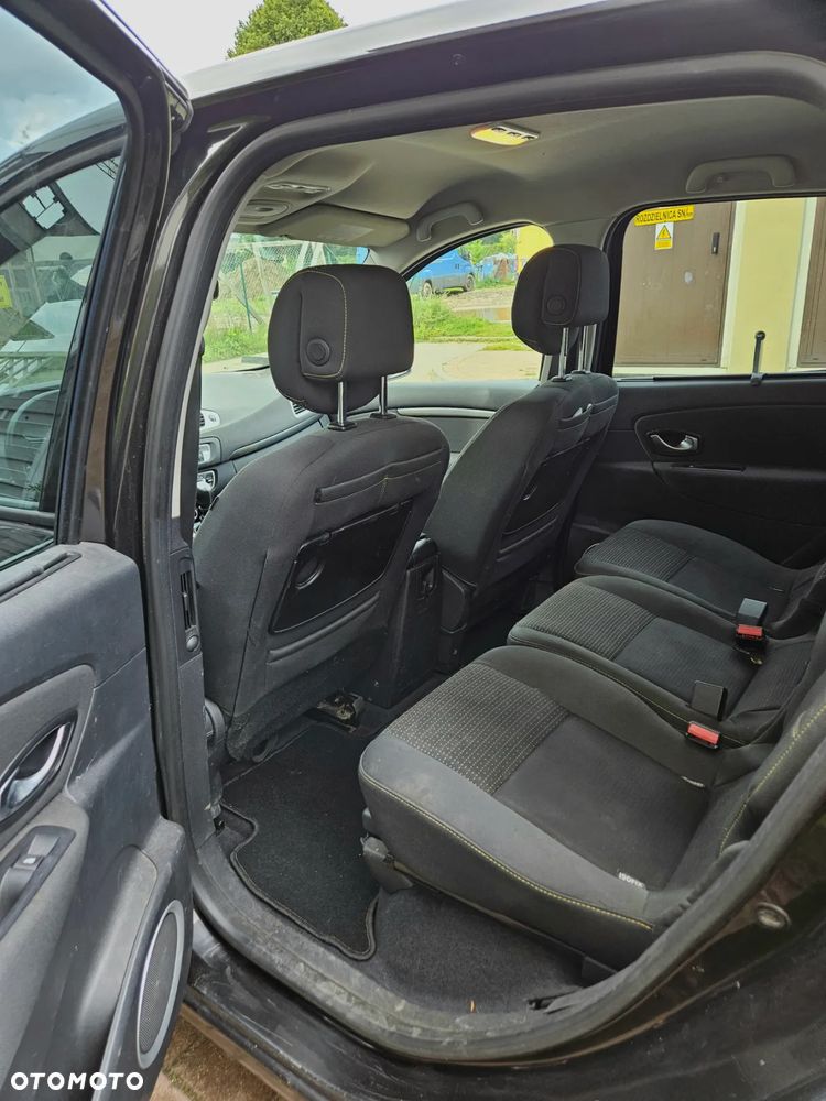 Renault Scenic 1.9 dCi Emotion - 12