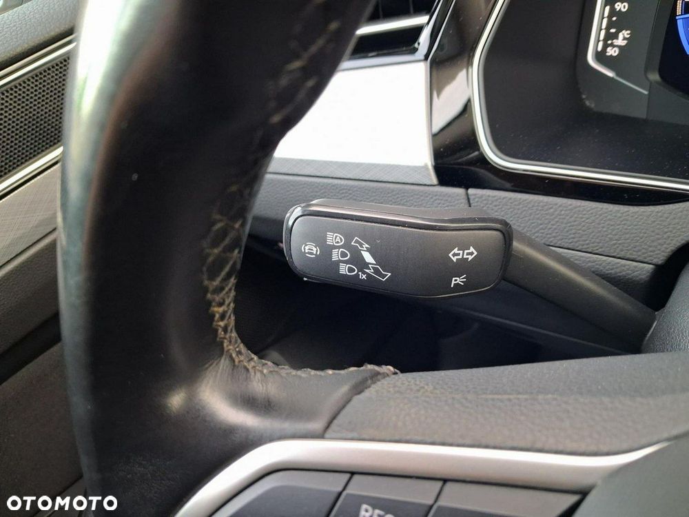 Volkswagen Passat - 19