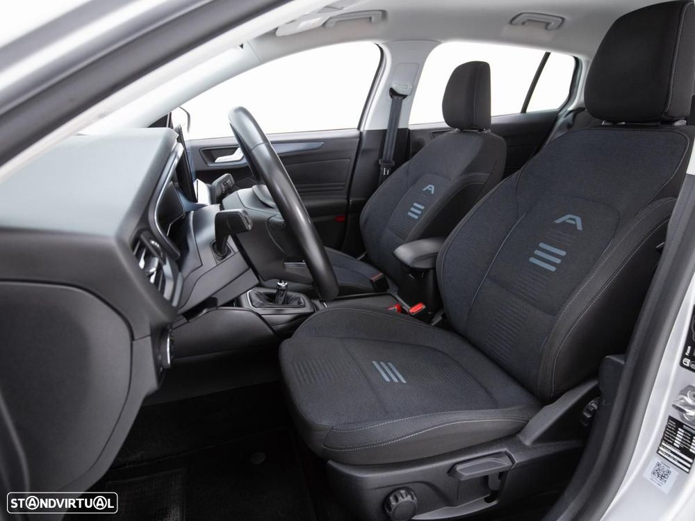 Ford Focus SW 1.5 TDCi EcoBlue Active - 8