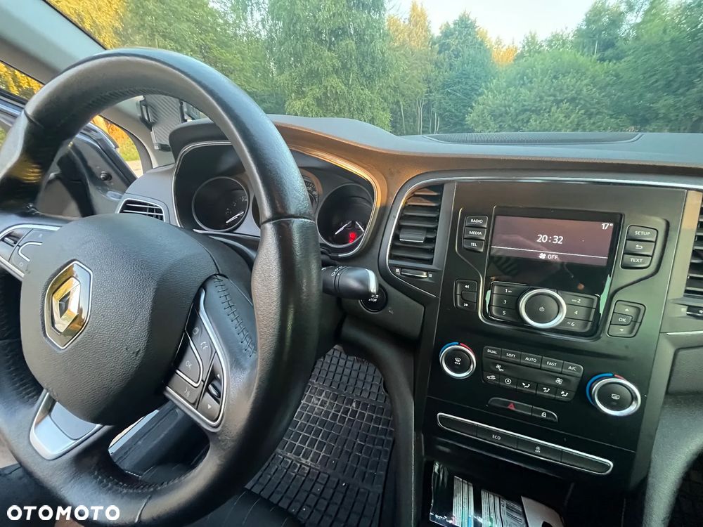 Renault Megane 1.3 TCe FAP Limited - 9