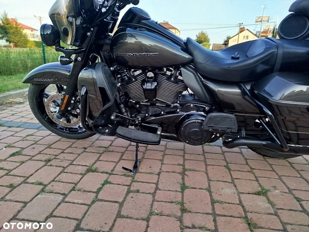 Harley-Davidson Touring Electra Glide - 13