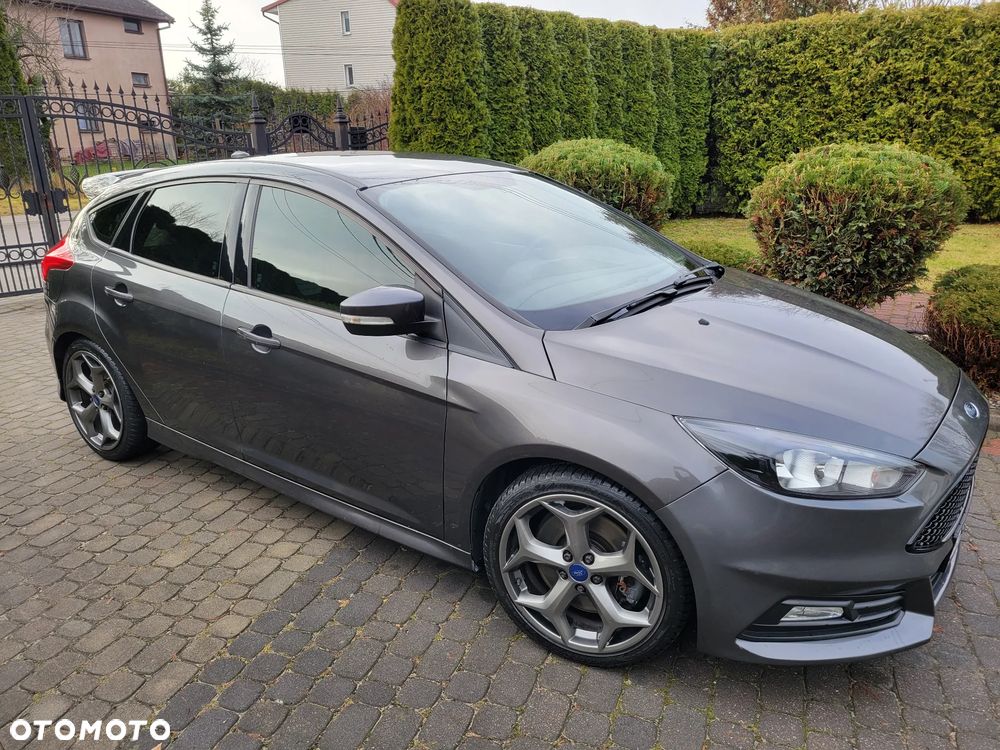Ford Focus 2.0 EcoBoost ST-2 - 2