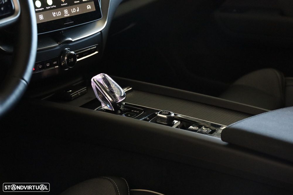Volvo XC 60 T6 AWD Ultra Black Edition - 16