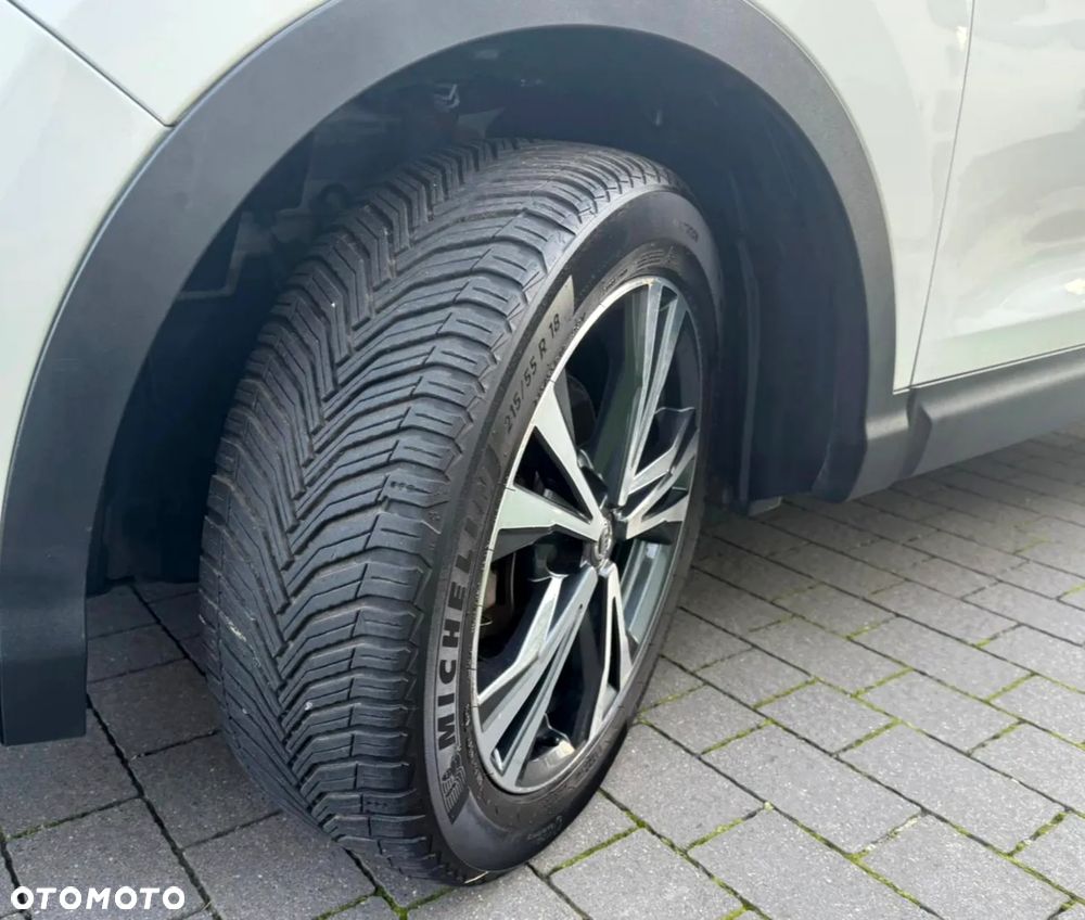 Nissan Qashqai 1.3 DIG-T TEKNA - 38