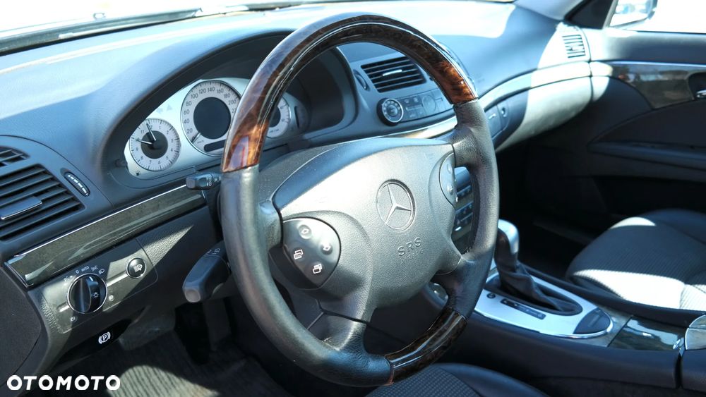 Mercedes-Benz Klasa E 220 CDI Automatik Avantgarde - 30
