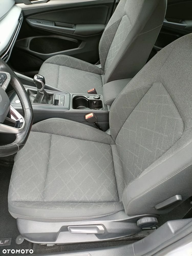 Volkswagen Golf - 23