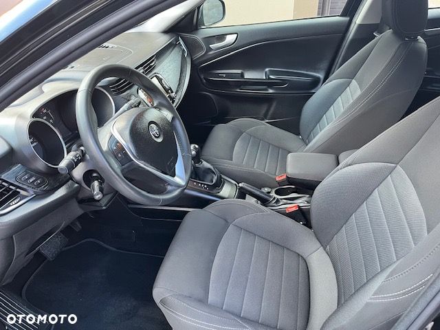 Alfa Romeo Giulietta 1.6 JTDM 16V TCT B-Tech - 15