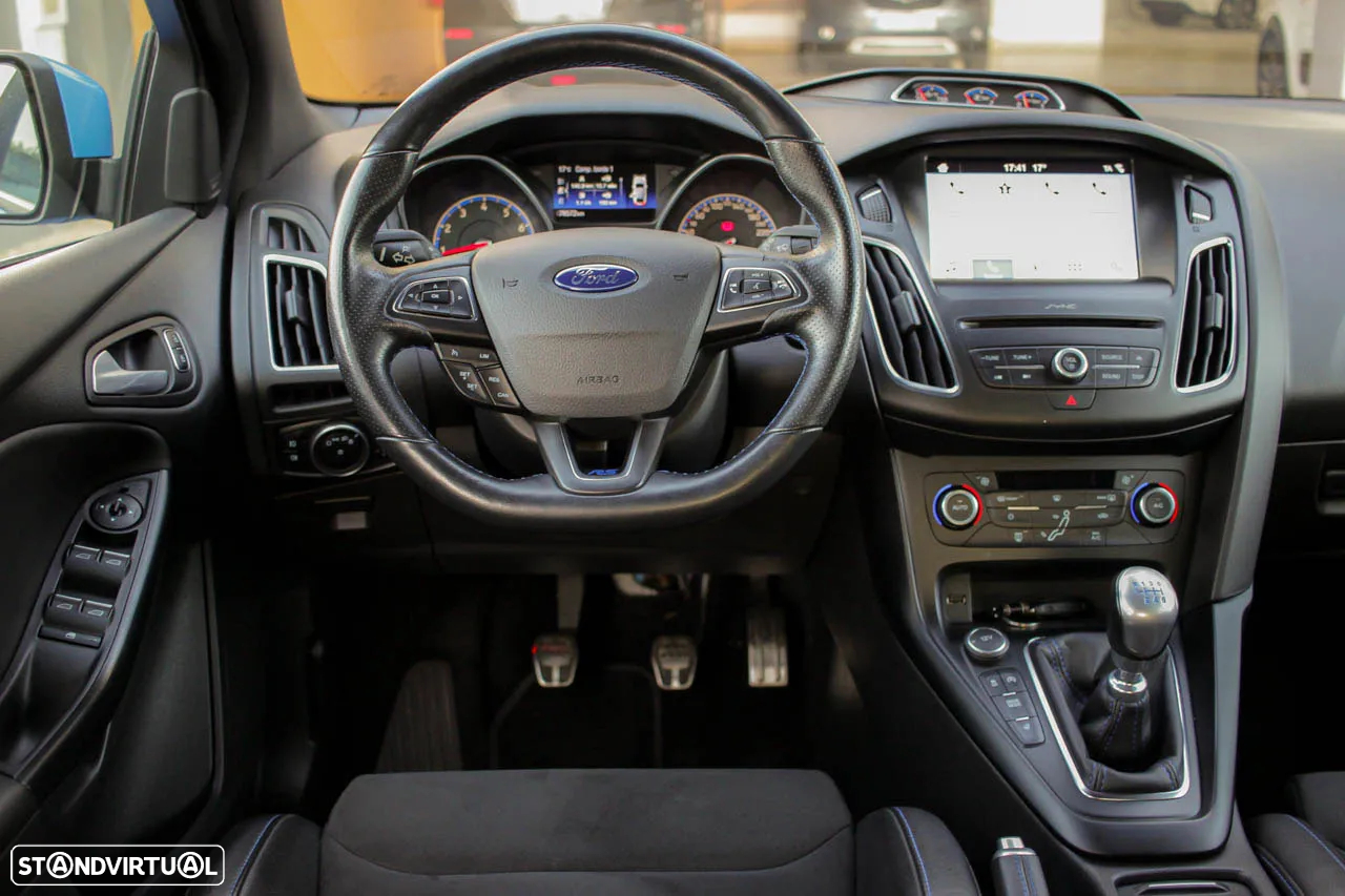 Ford Focus 2.3 EcoBoost RS Pack Performance - 9