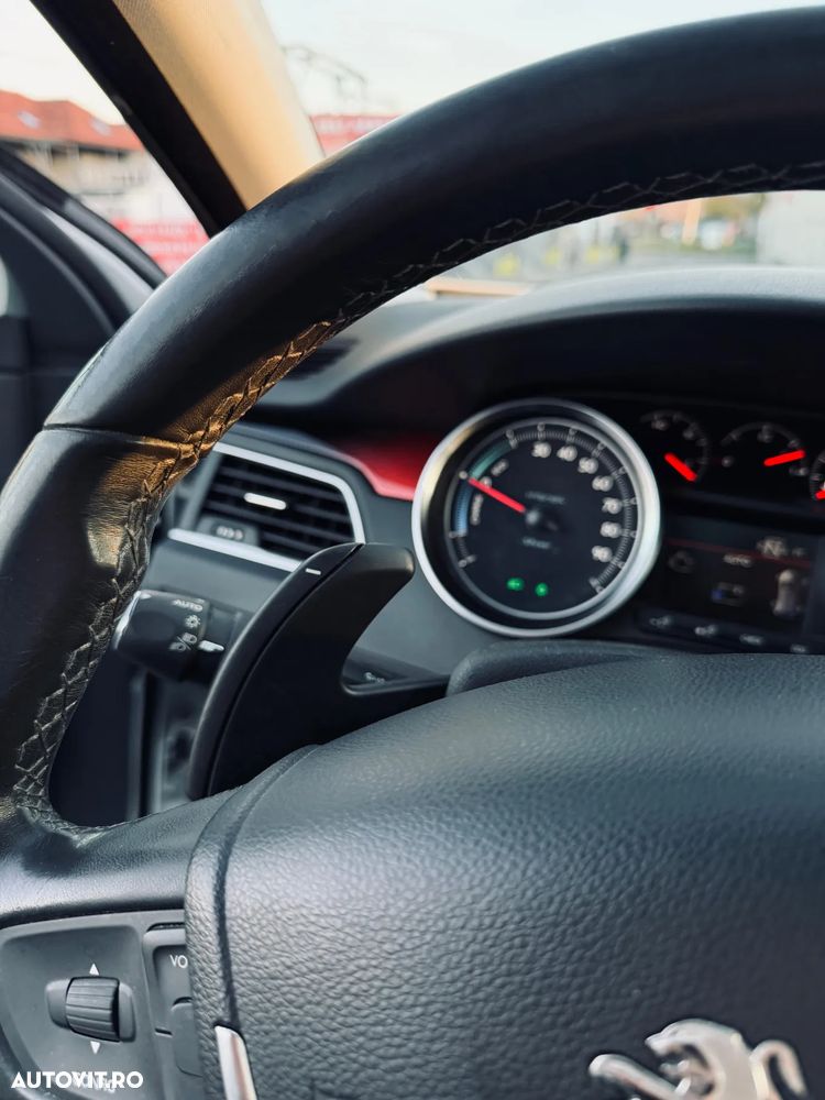 Peugeot 508 Hybrid4 - 23