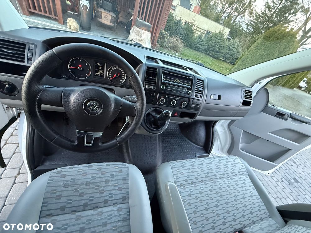 Volkswagen Transporter - 24