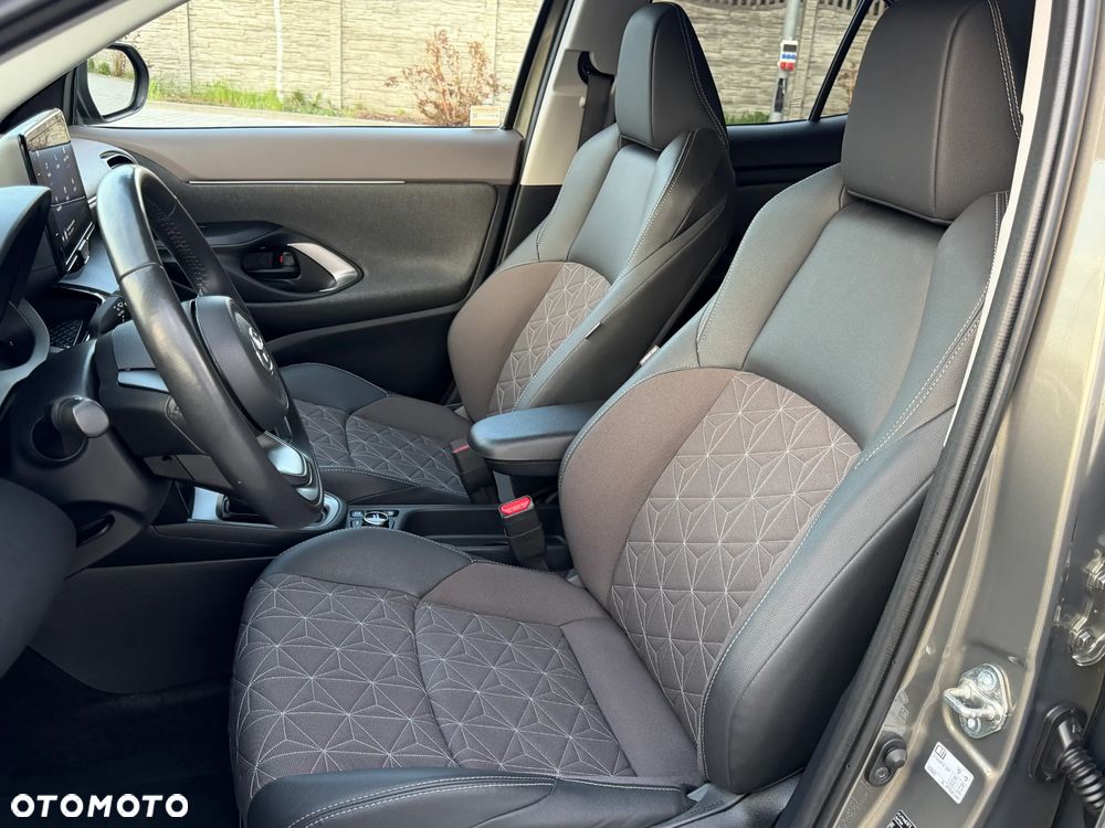 Toyota Yaris Cross Hybrid 1.5 Executive - 30
