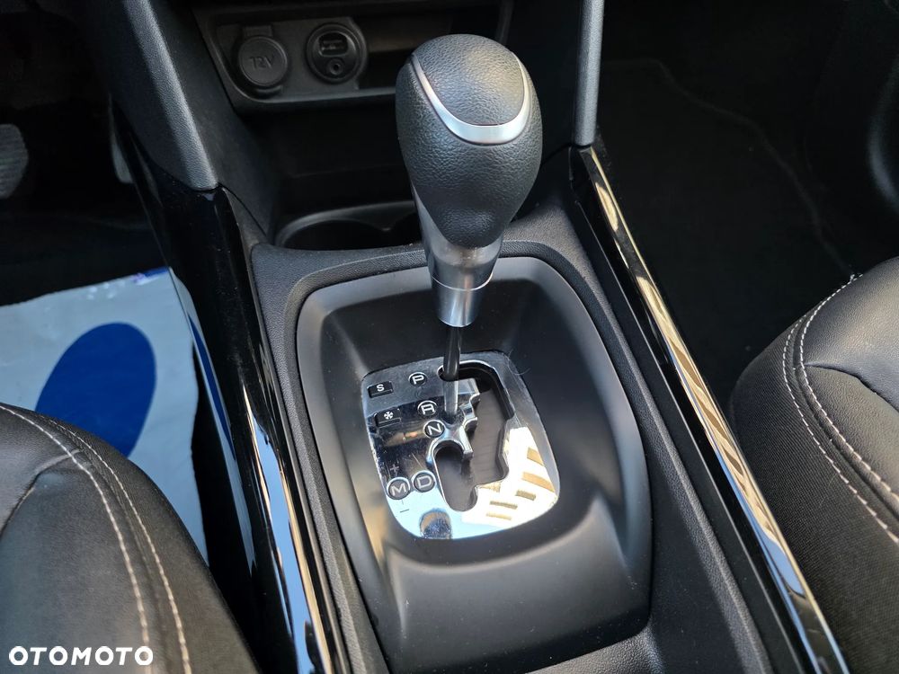 Peugeot 2008 1.2 Pure Tech Style S&S EAT6 - 16