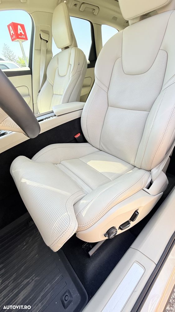 VOLVO XC60 2023 — imagine 16