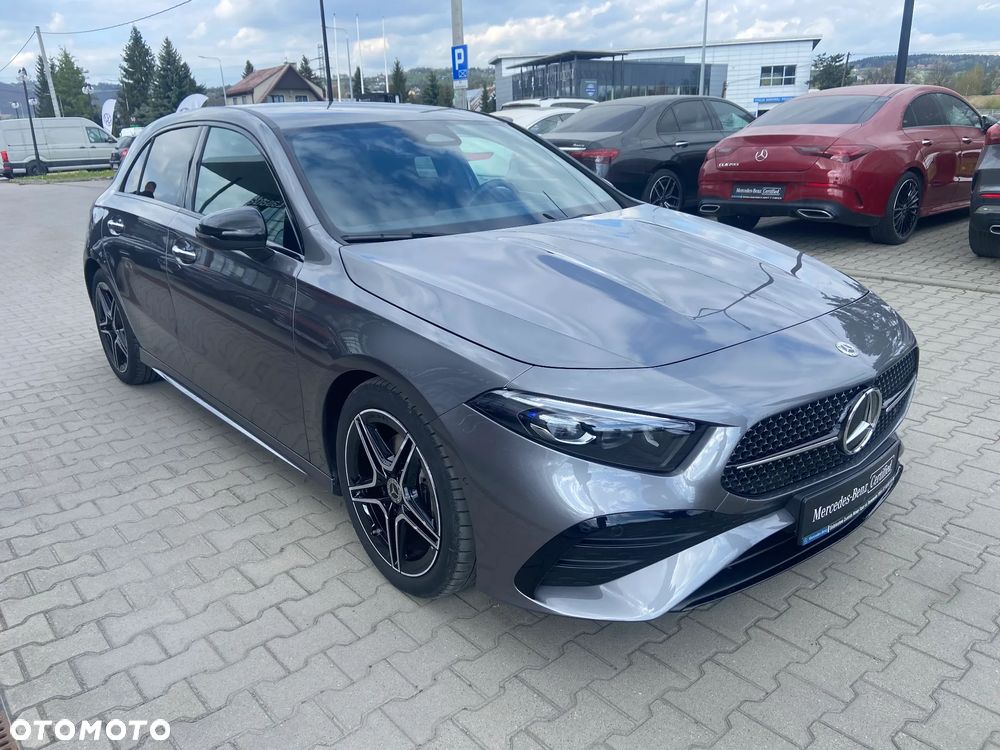 Mercedes-Benz Klasa A 200 AMG Line 7G-DCT - 3