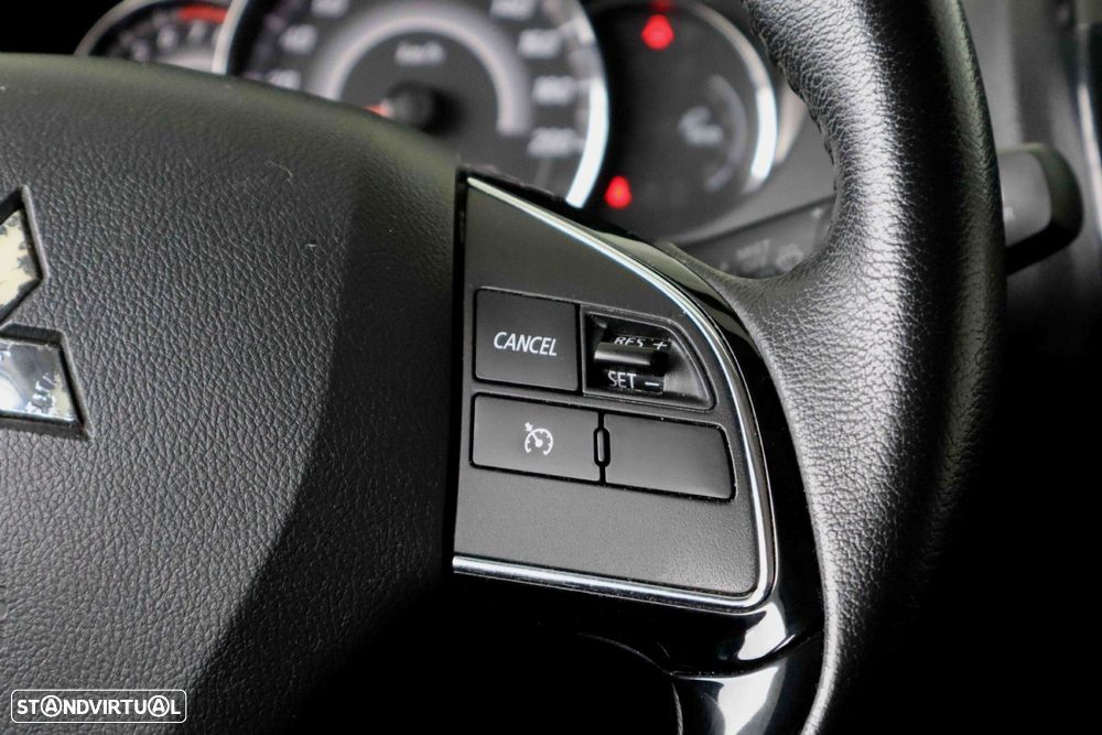 Mitsubishi Space Star 1.2 Intense - 15