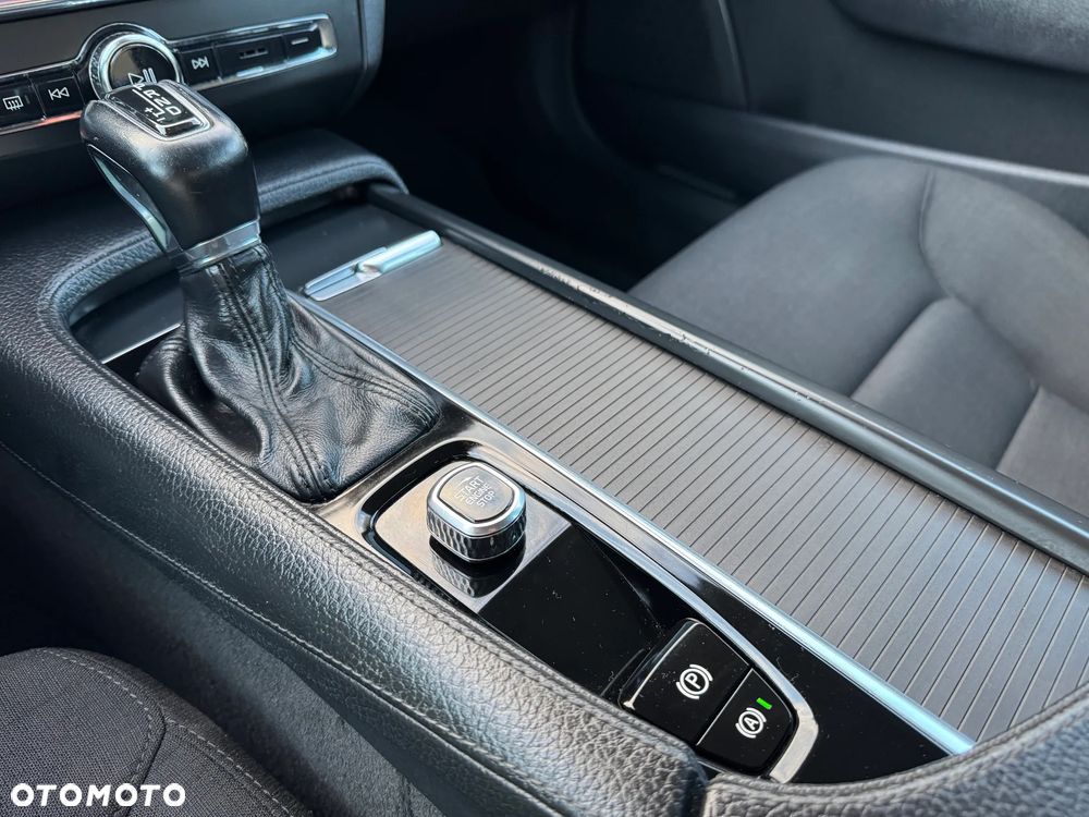 Volvo S90 - 29