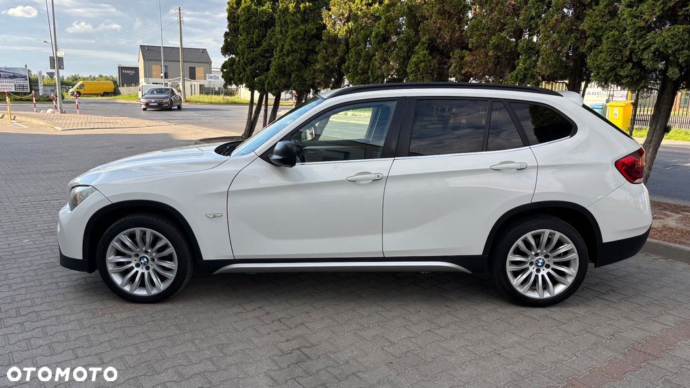 BMW X1 xDrive28i Sport Line - 2