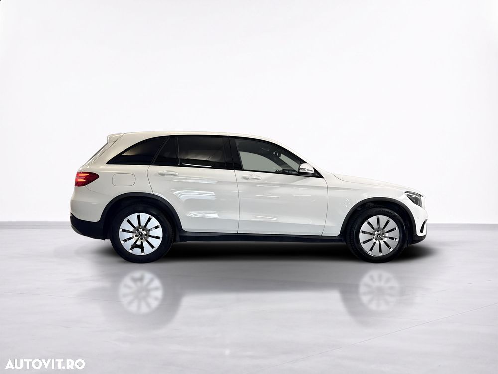 Mercedes-Benz GLC - 7