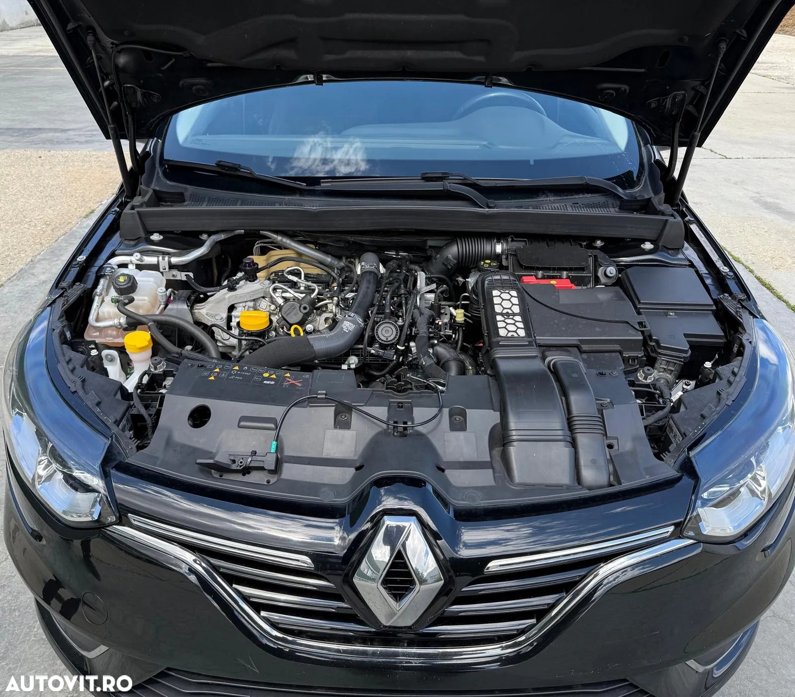Renault Megane TCe GPF Limited - 10