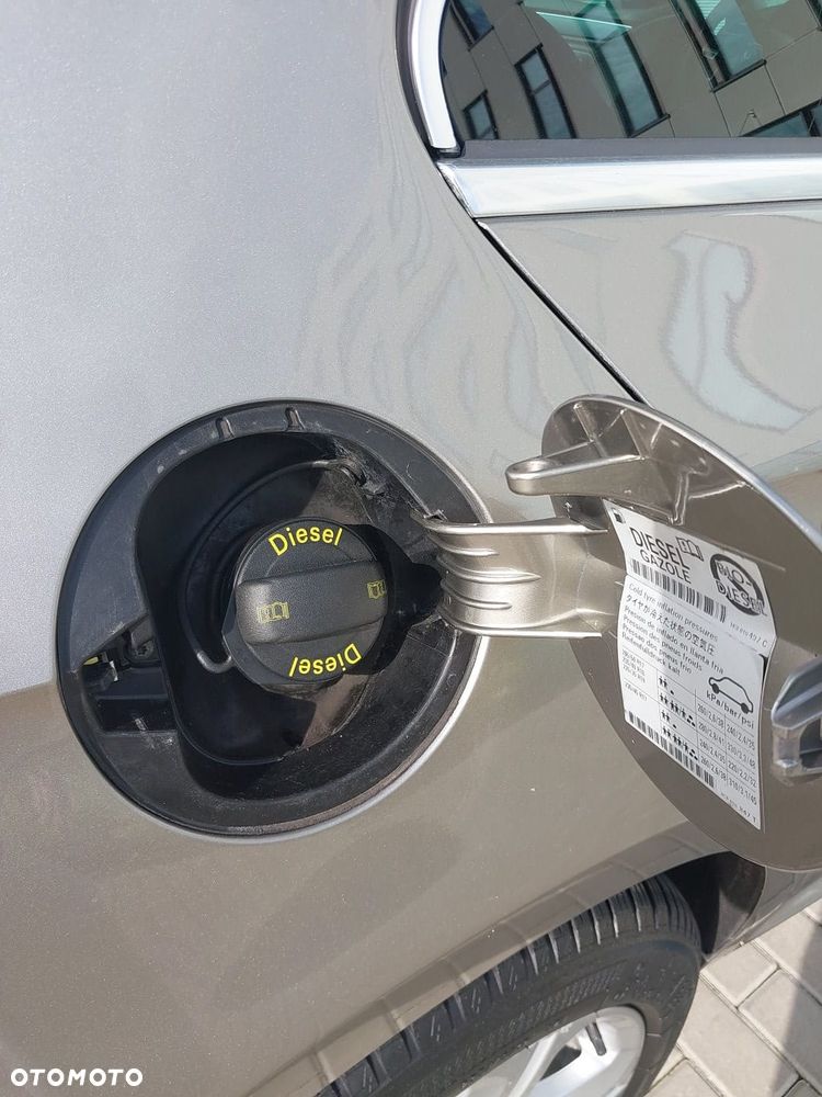 Volkswagen CC 2.0 TDI DPF BMT DSG - 10