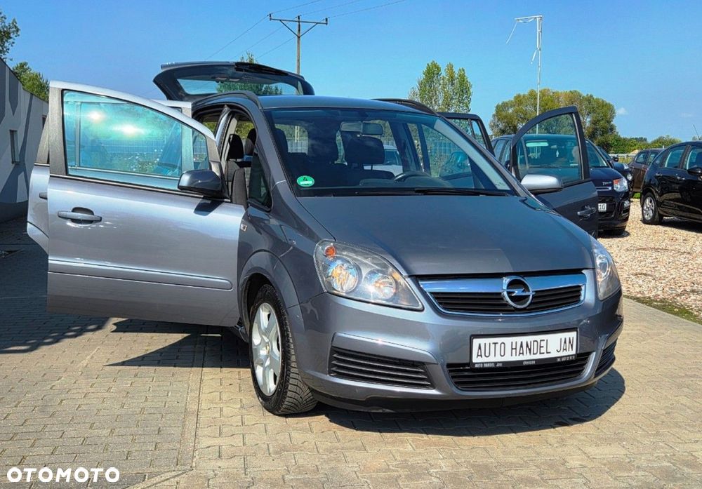 Opel Zafira - 27