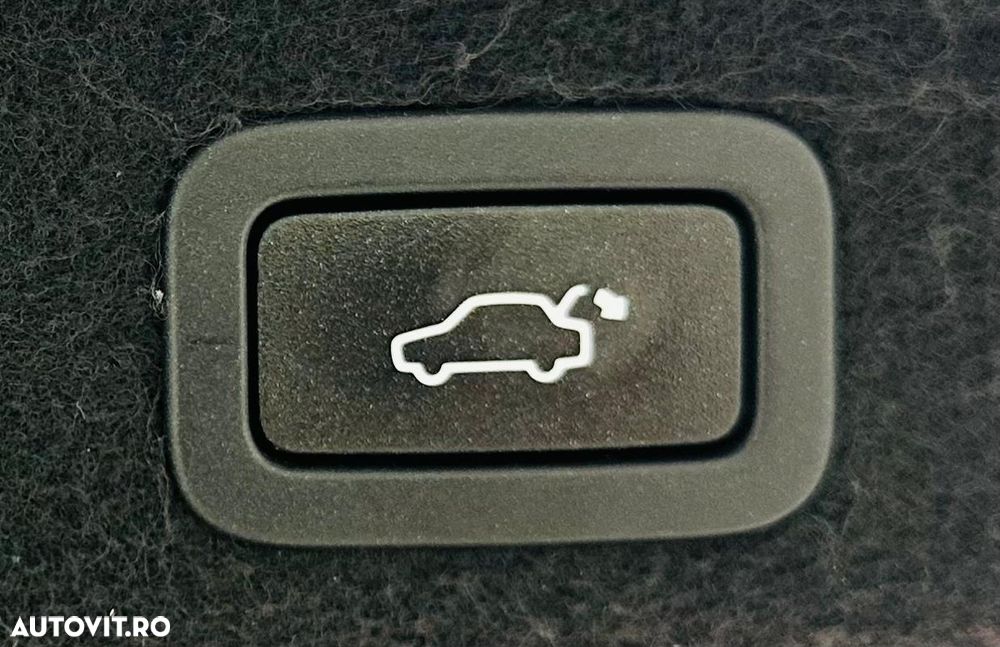 Volvo XC 60 D3 Ocean Race - 21