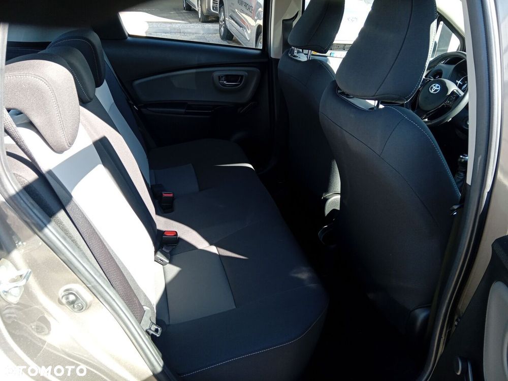 Toyota Yaris - 11