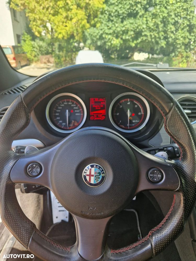 Alfa Romeo Brera - 11