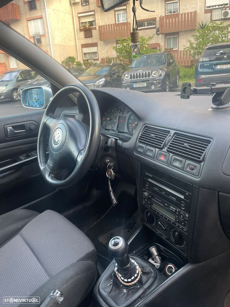 VW Golf 1.4i 25 Anos - 13