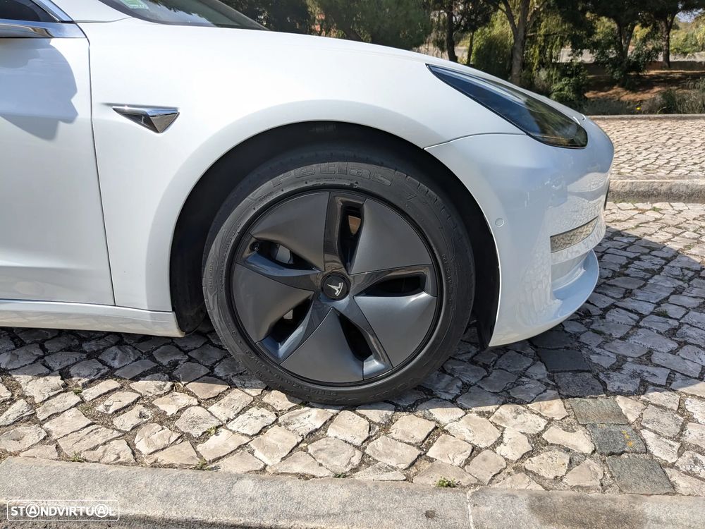 Tesla Model 3 Long-Range Dual Motor AWD - 13