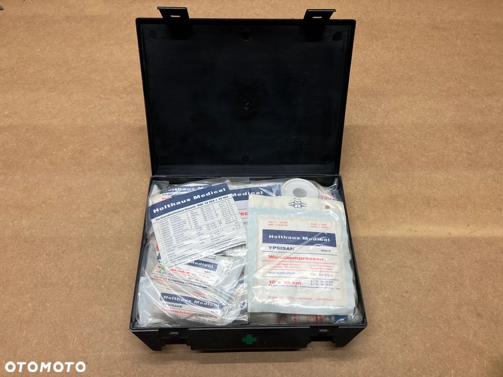 APTECZKA ORYGINALNA BMW E32 E34 RARYTAS KOMPLETNA - 3